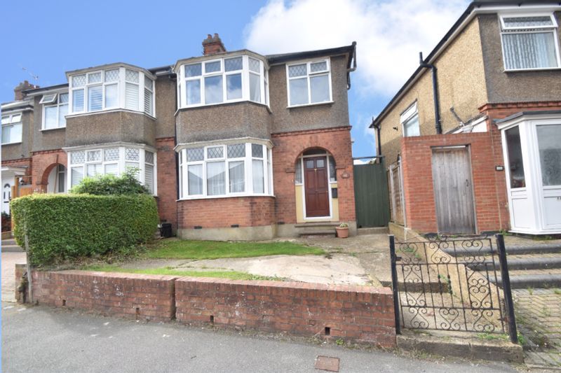 4 bed semidetached house for sale in St. Pauls Road, Luton LU1 Zoopla