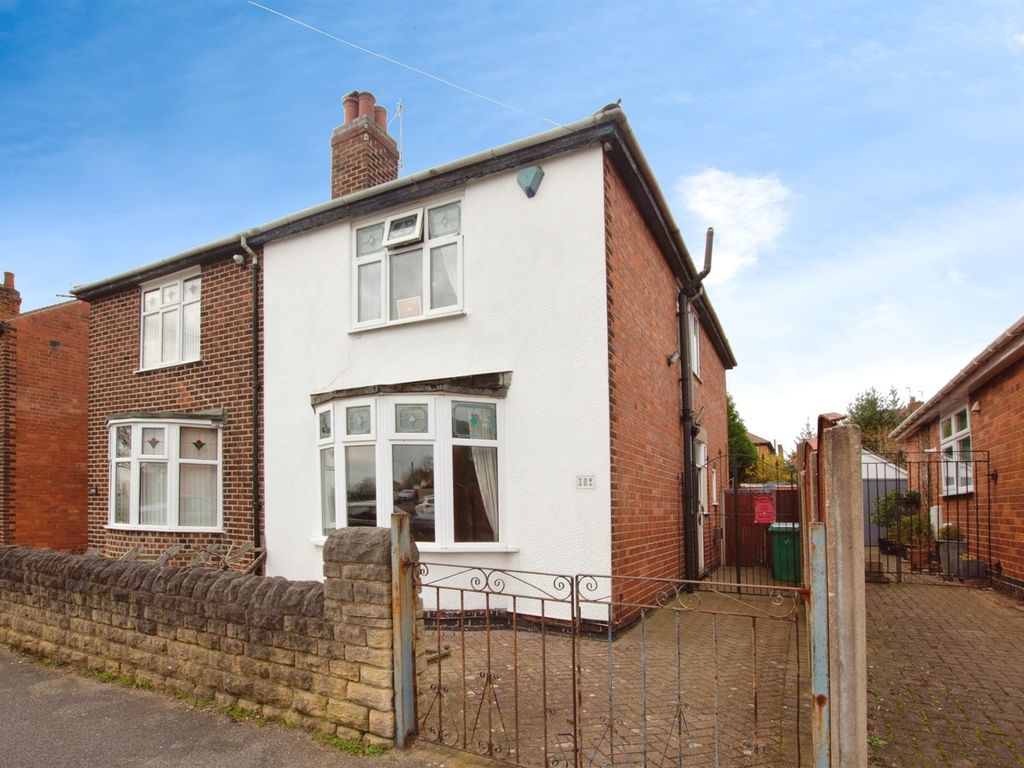 3 bed semidetached house for sale in Piccadilly, Bulwell, Nottingham
