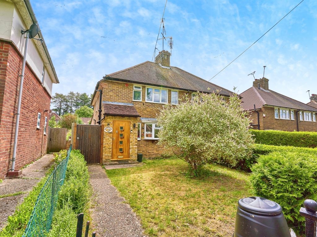 3 bed semidetached house for sale in St. Annes Road, Harefield