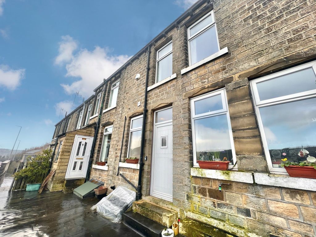 2 bed property to rent in Manchester Road, Linthwaite, Huddersfield HD7