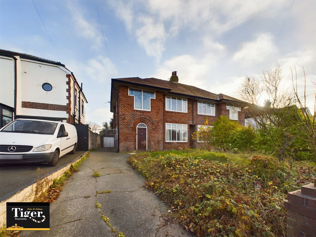3 bed semidetached house for sale in Newton Drive, Blackpool FY3, £