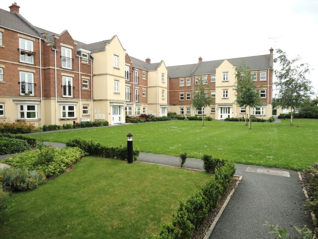 2 bed flat for sale in Whitehall Croft, Lower Wortley, Leeds LS12 Zoopla