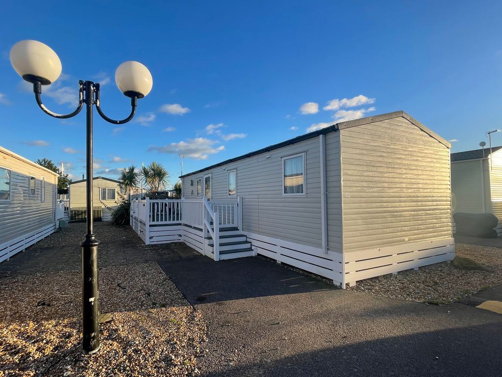 3 bed mobile/park home for sale in Pebble Beach, Pevensey Bay BN24, £