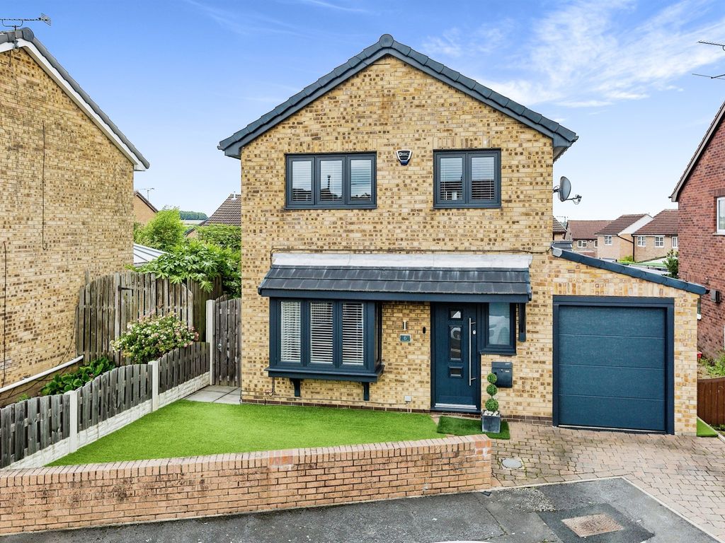 4 bed detached house for sale in Dunlin Close, Thorpe Hesley, Rotherham