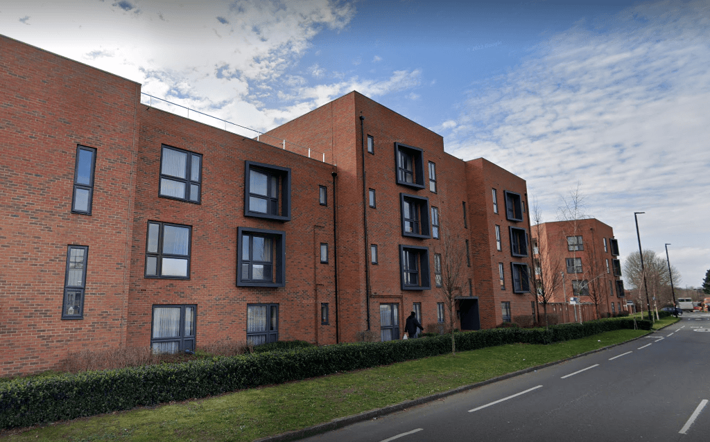 2 bed flat for sale in Parkway Trading Estate, Cranford Lane, Heston
