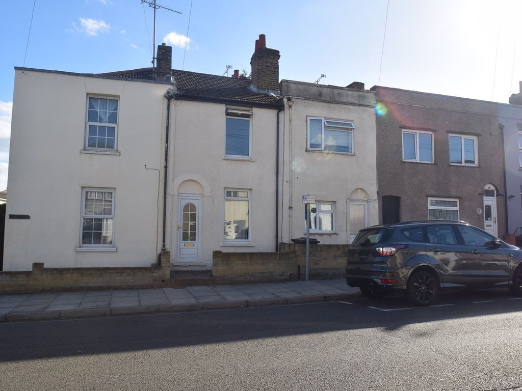 2 bed terraced house to rent in Saunders Street, Gillingham ME7 Zoopla