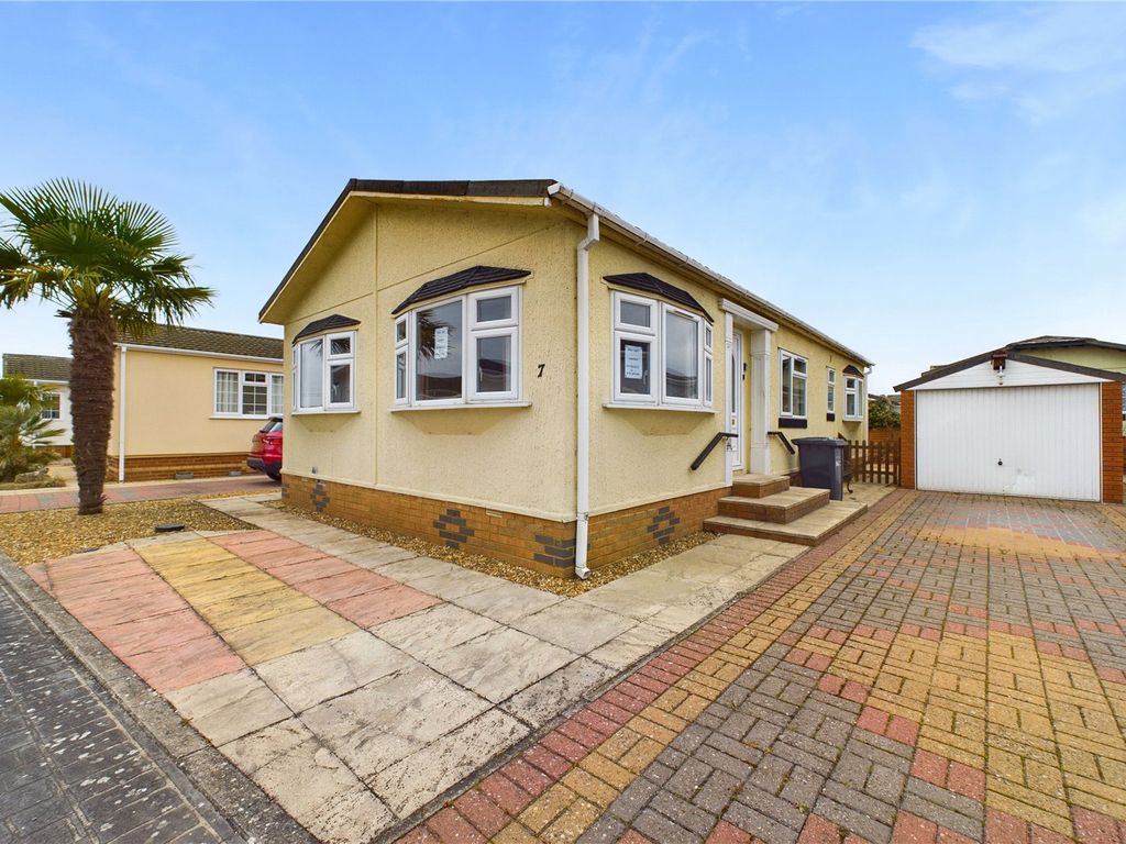 2 bed mobile/park home for sale in Pine Hill Park, Sawtry Way, Wyton