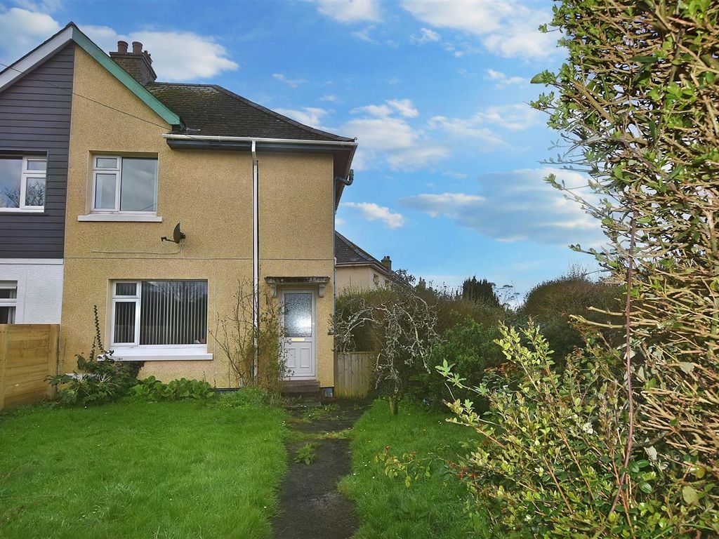 3 bed semidetached house for sale in The Glebe, Camborne TR14, £