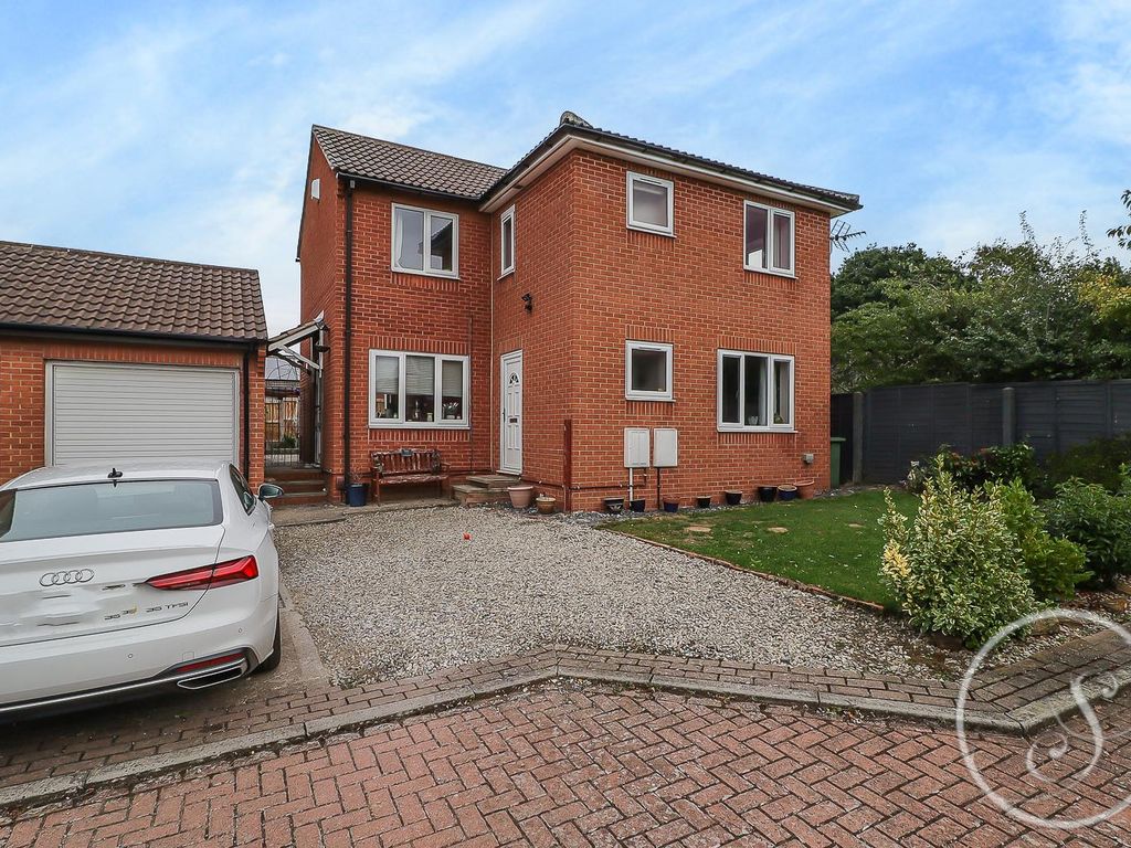 Burr Tree Garth, Leeds LS15  