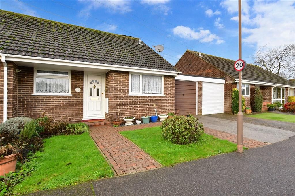 2 bed semidetached bungalow for sale in Keats Road, Larkfield