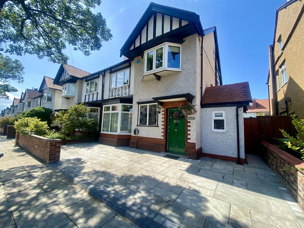 4 bed semidetached house for sale in Woodville Avenue, Crosby