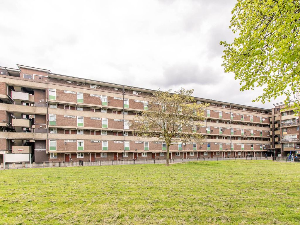 Clapham Road, Stockwell, London SW8  