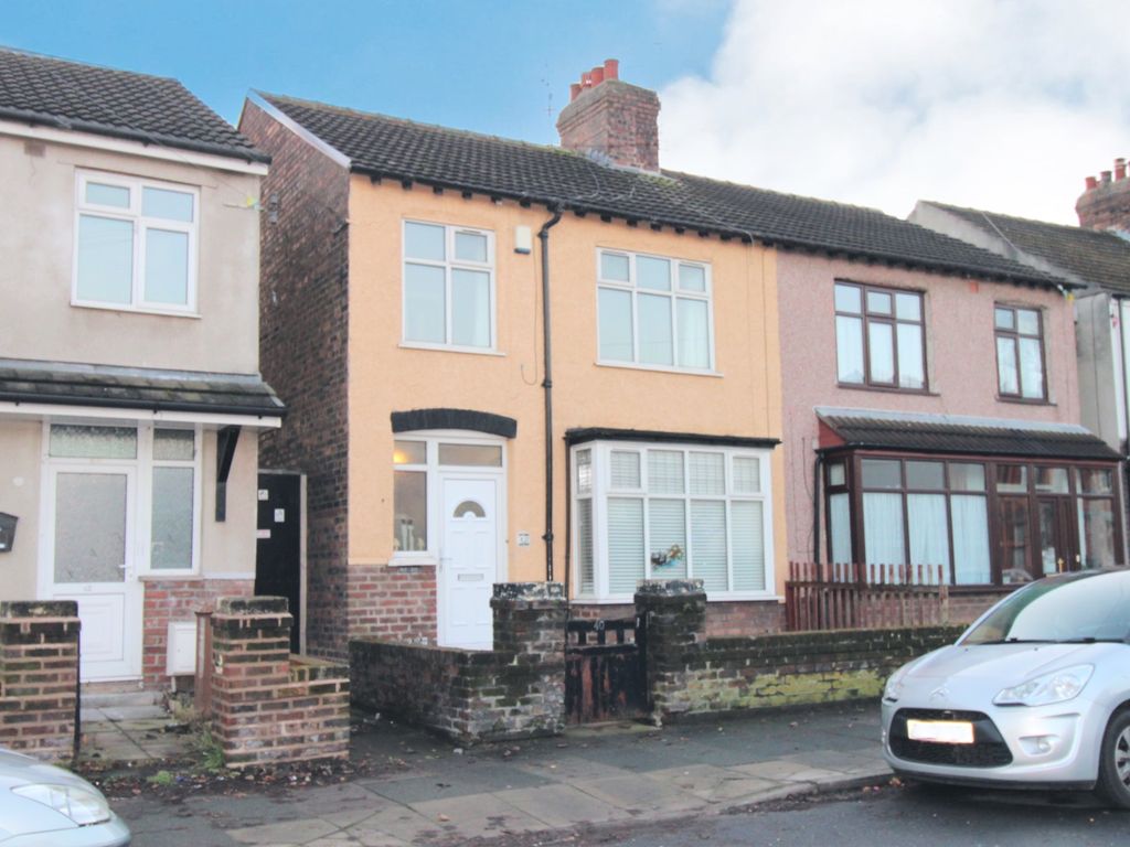3 bed semidetached house for sale in Myers Road East, Crosby