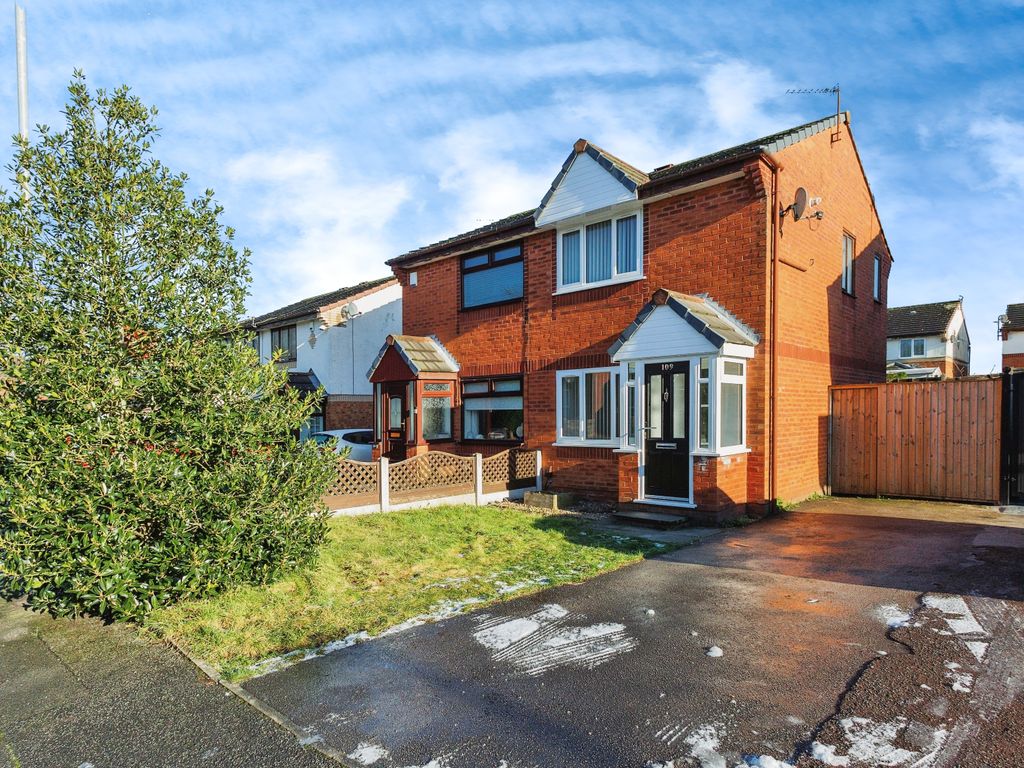 2 bed semidetached house for sale in Moorside Lane, Denton, Manchester