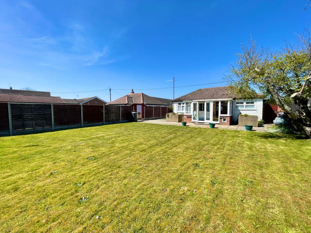 2 bed detached bungalow for sale in Fakes Road, Hemsby, Great Yarmouth