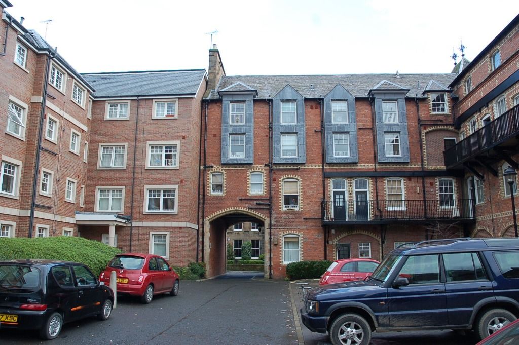 2 bed flat to rent in Upper Gray Street, Edinburgh EH9 Zoopla
