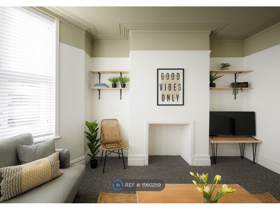 Room to rent in Bloomfield Road, Bristol BS4, £825 pcm Zoopla