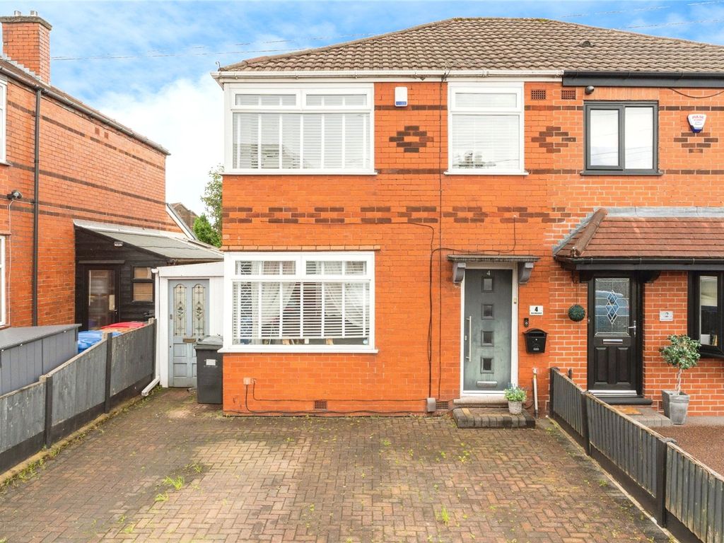 3 bed semidetached house for sale in Heys Close North, Wardley