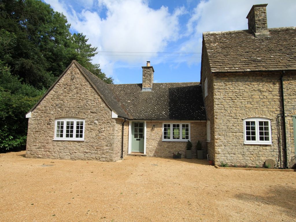 2 bed bungalow to rent in Conkwell Cottage, Limpley Stoke, Bath BA2