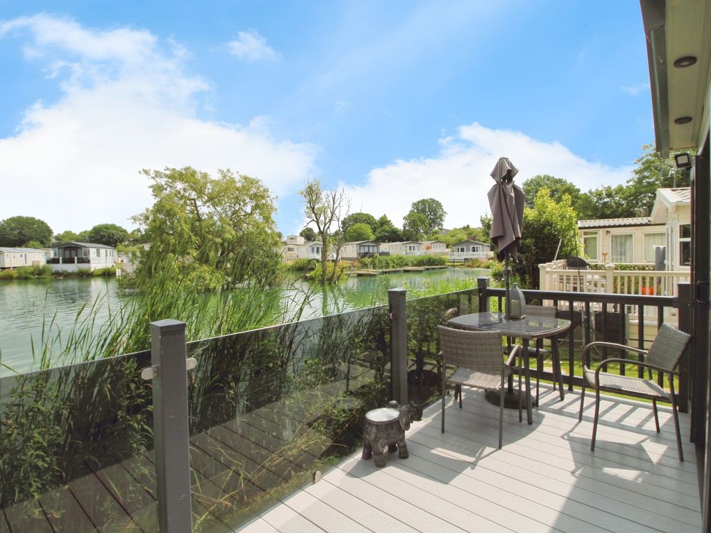 3 bed detached house for sale in Colchester Road, ClactonOnSea CO16