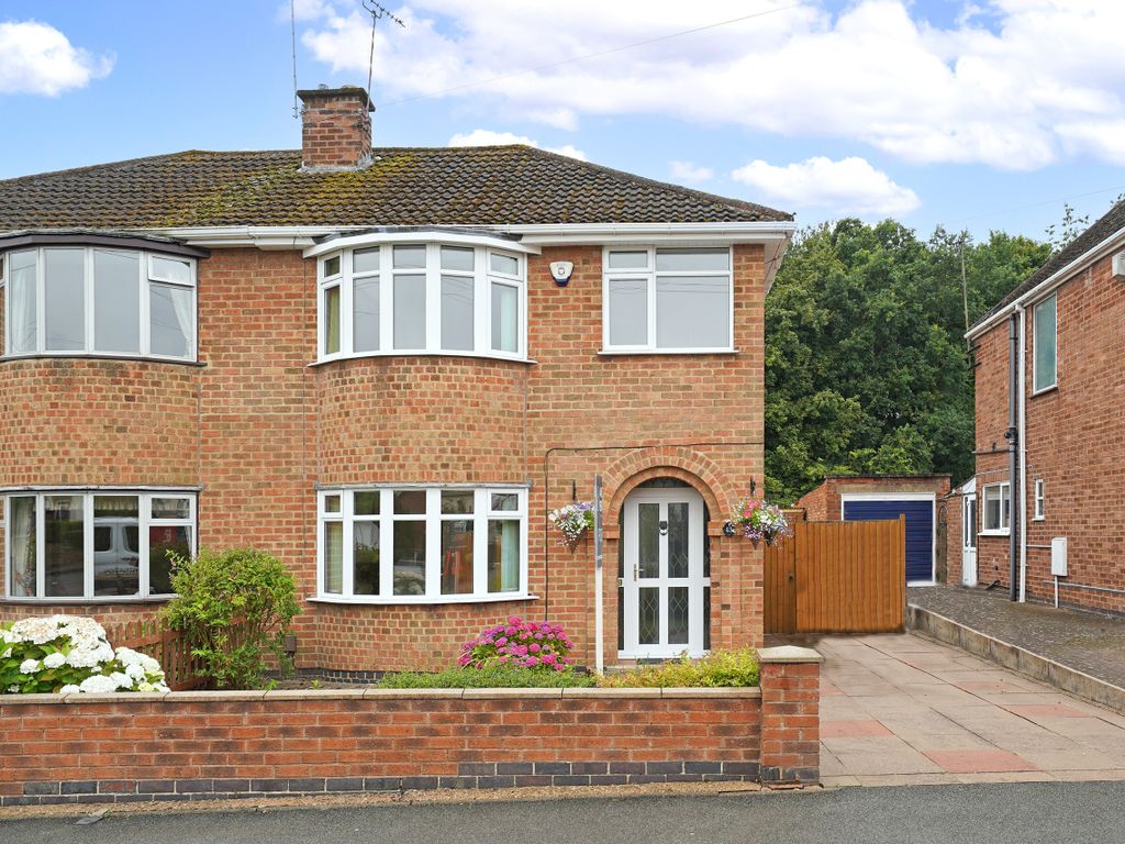3 bed semidetached house for sale in Woodbank Road, Groby, Leicester