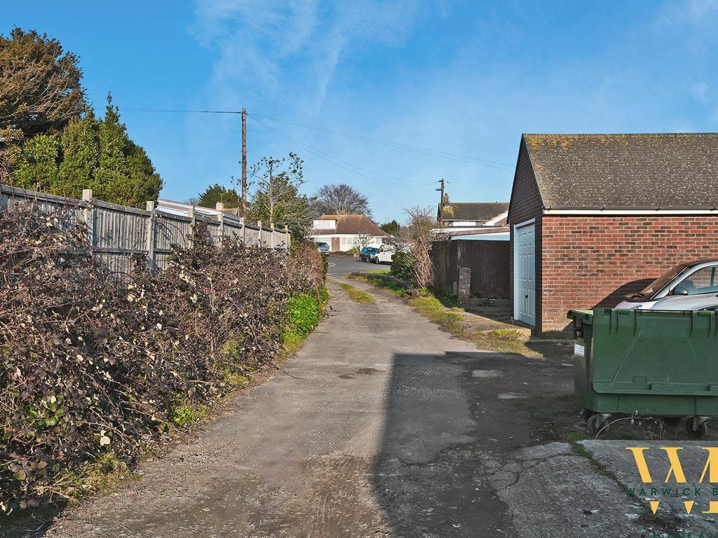Property for sale in Upper Shoreham Road, ShorehamBySea BN43 Zoopla