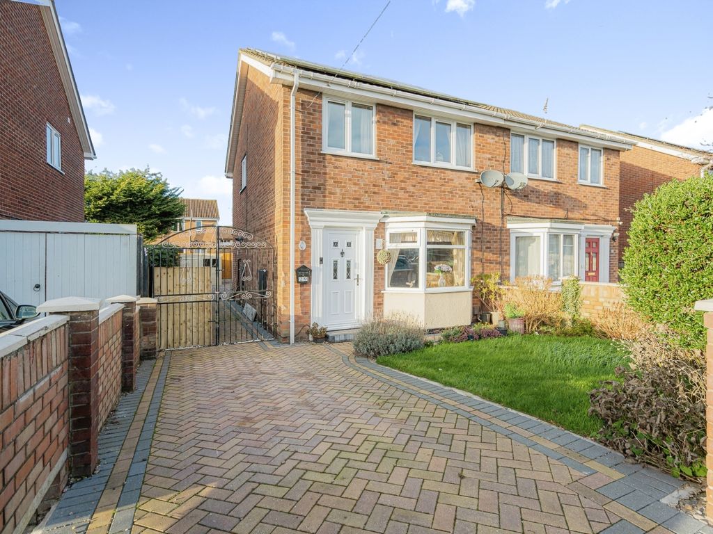 3 bed semidetached house for sale in Ferndown Drive, Immingham DN40