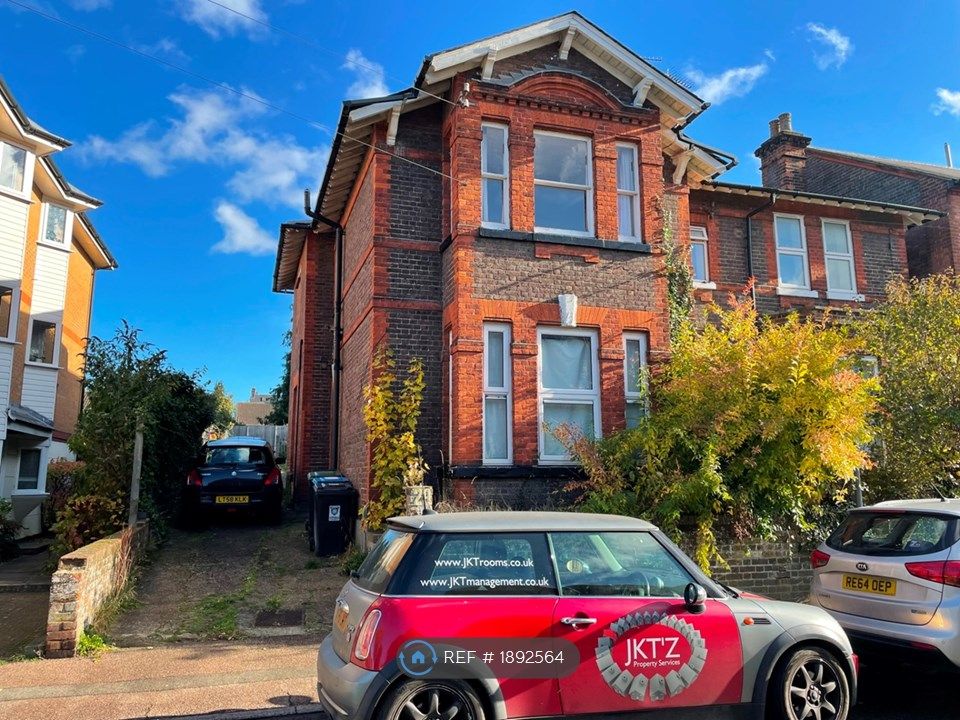 Room to rent in Alexandra Road, Hemel Hempstead HP2, £895 pcm Zoopla