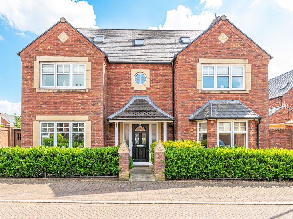 6 bed detached house for sale in Stockdale Drive, Great Sankey