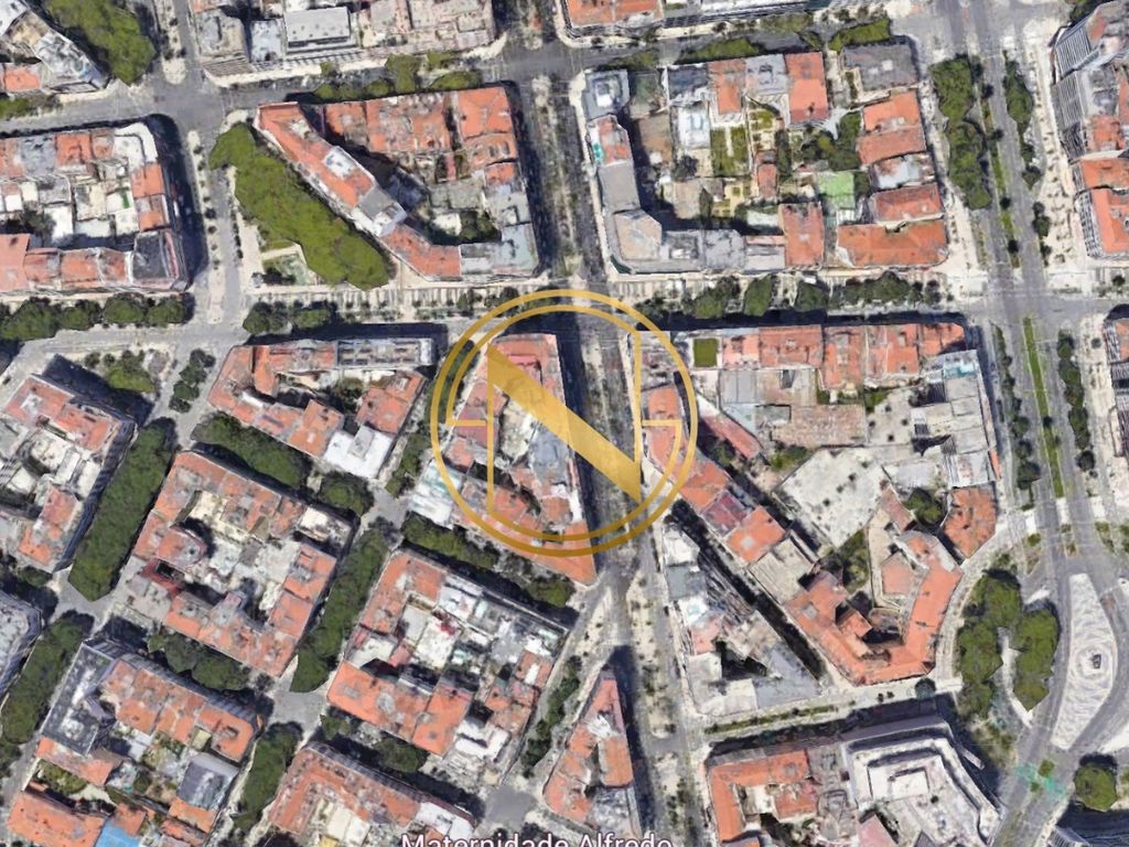Commercial property for sale in Avenida 5 Outubro, Lisboa, Lisboa, £