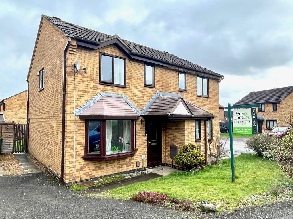 3 bed semidetached house for sale in Derwent Close, Stukeley Meadows