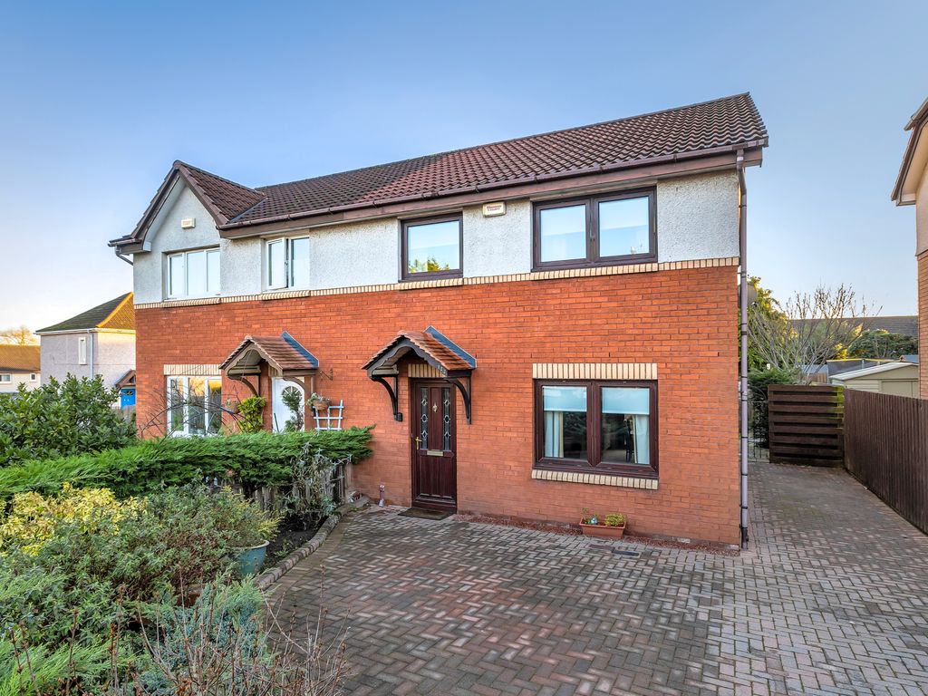 3 bed semidetached house for sale in 122 Niddrie Marischal Crescent