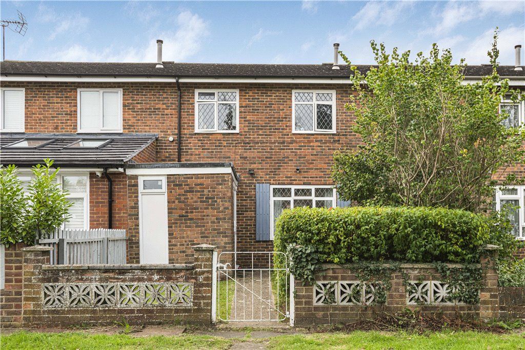 3 bed terraced house for sale in Weatherall Close, Addlestone, Surrey