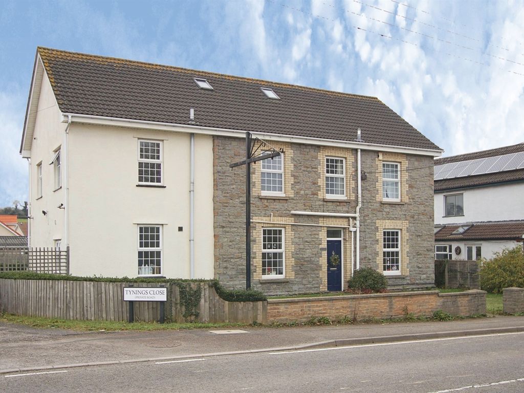 7 bed detached house for sale in Road, EastonInGordano