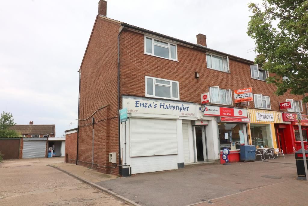 Lyneham Road, Luton, Bedfordshire LU2  