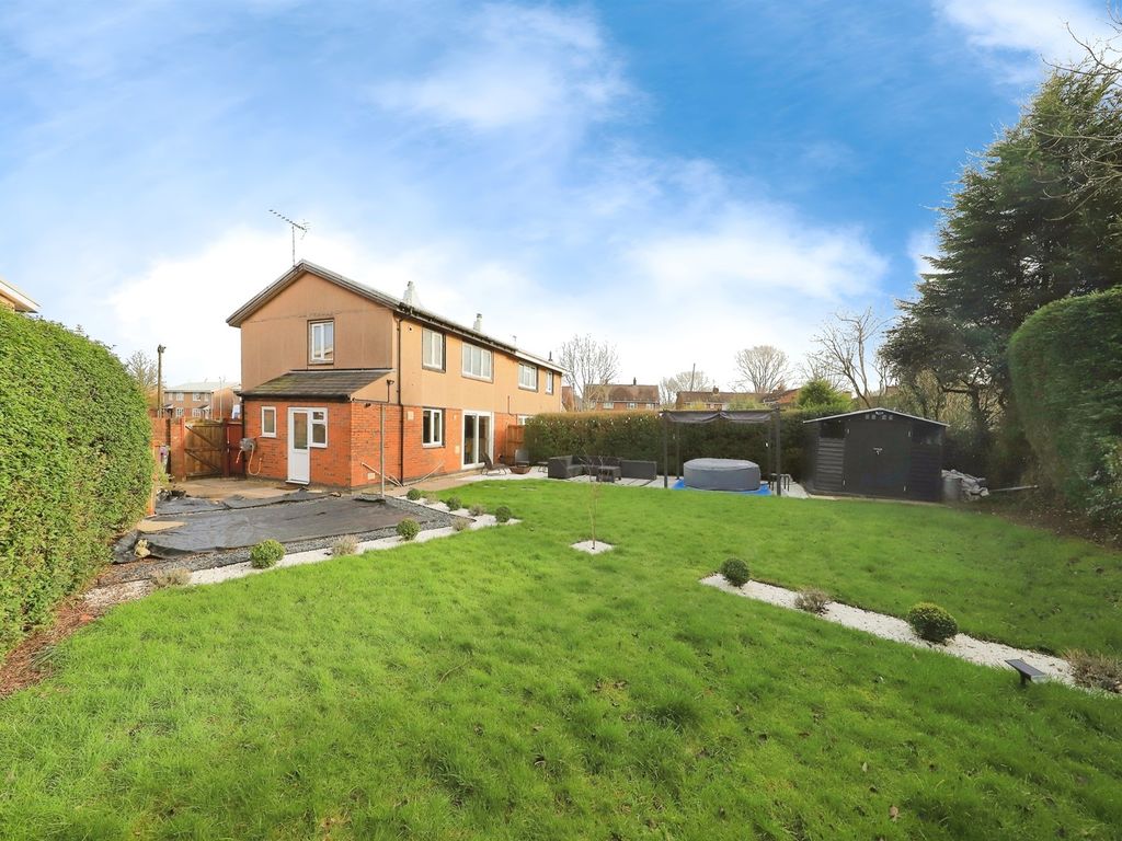 3 bed semidetached house for sale in Elmcroft Gardens, Bushbury