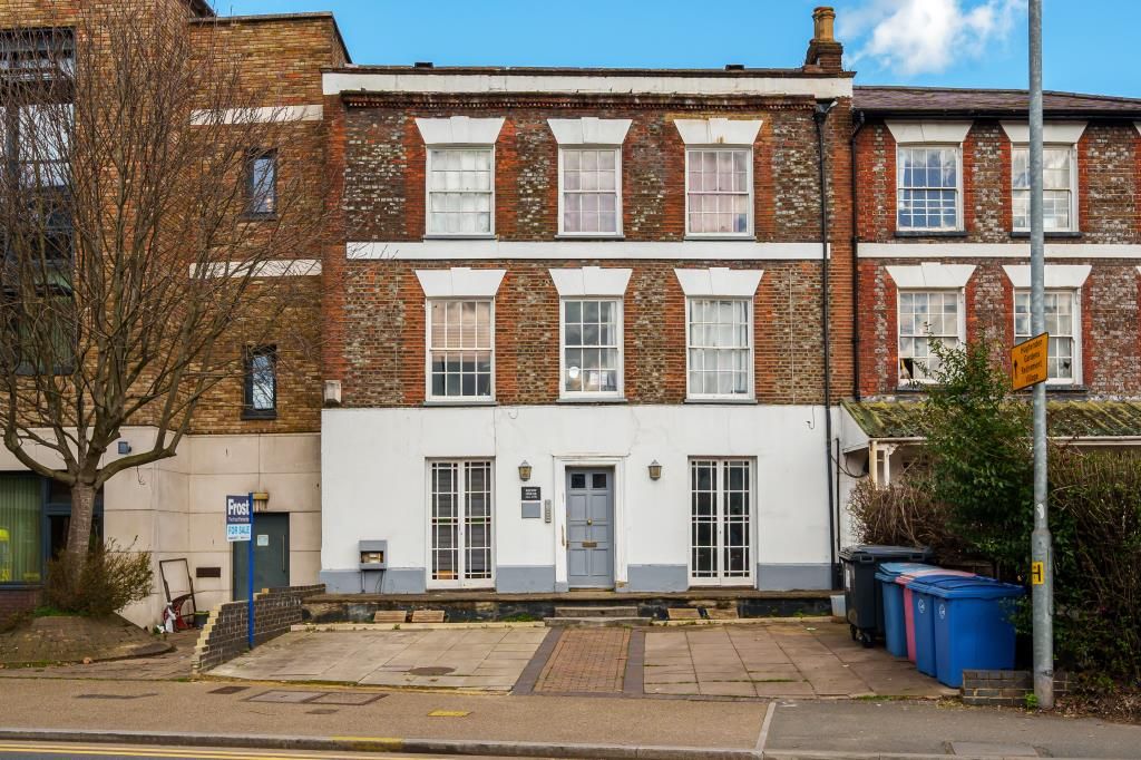 1 bed flat for sale in High Buckinghamshire HP11 Zoopla