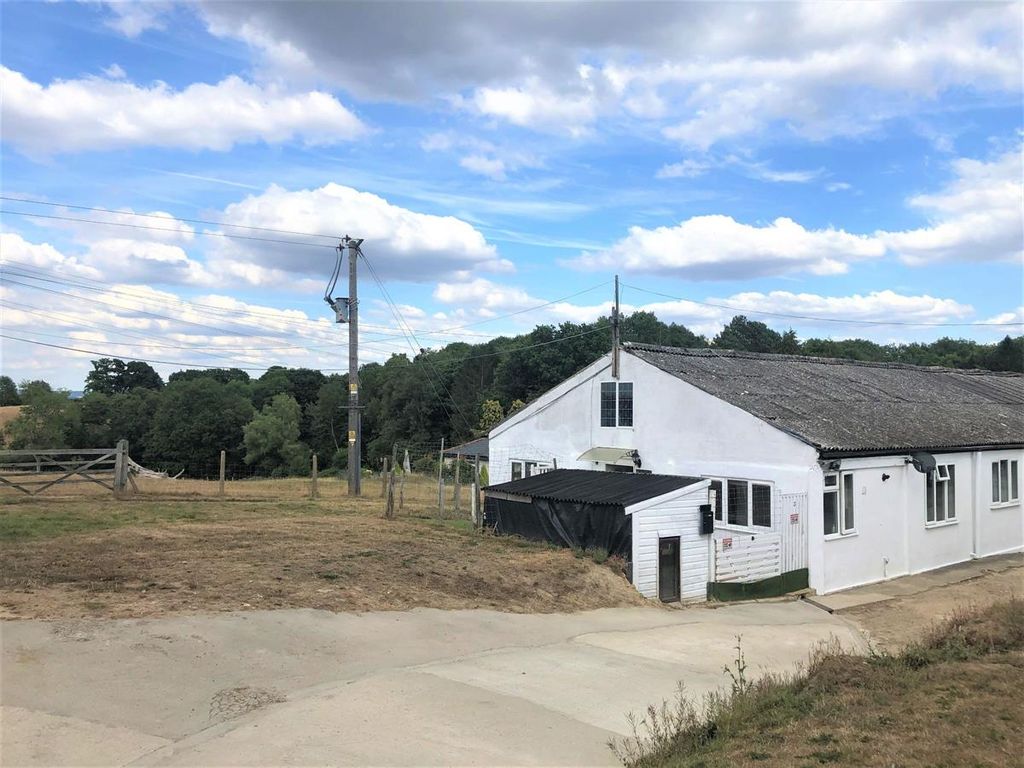2 bed bungalow to rent in Ockhams Farm Cottages, Shernden Lane, Marsh