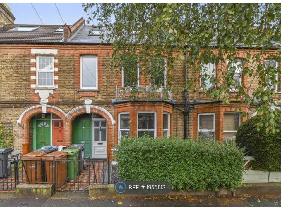 2 bed to rent in Winns Avenue, London E17, £1,750 pcm Zoopla