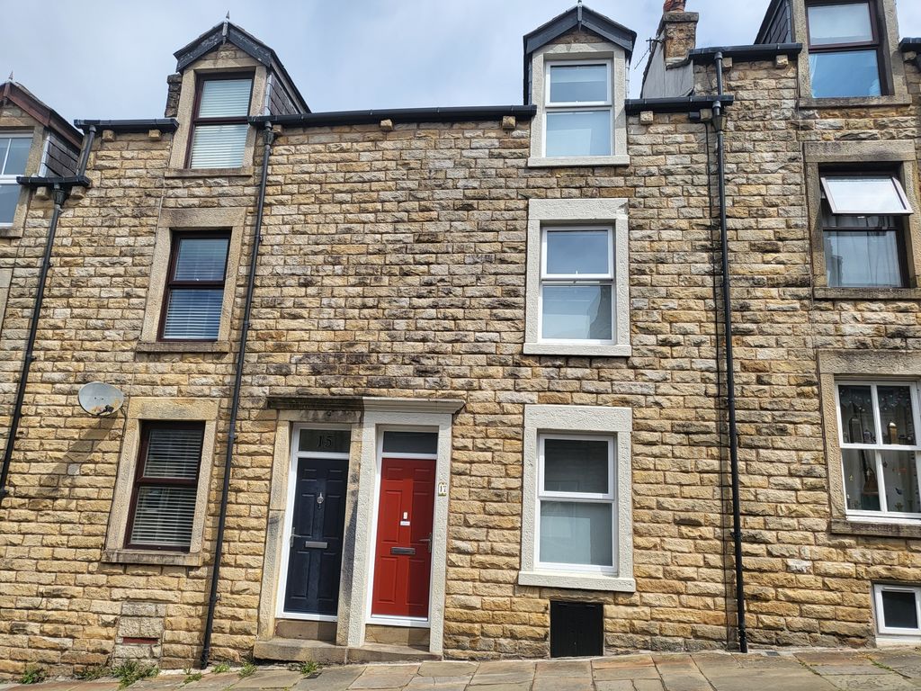 2 bed terraced house for sale in Clarence Street, Lancaster LA1 Zoopla