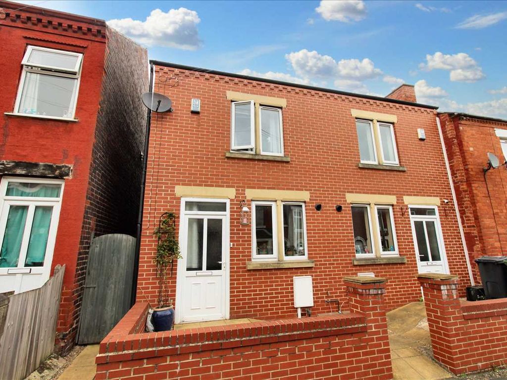 3 bed semidetached house for sale in Ray Street, Heanor DE75, £125,000