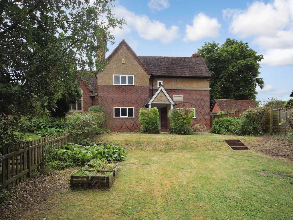 3 bed property to rent in Buckland, Buckinghamshire HP22 Zoopla