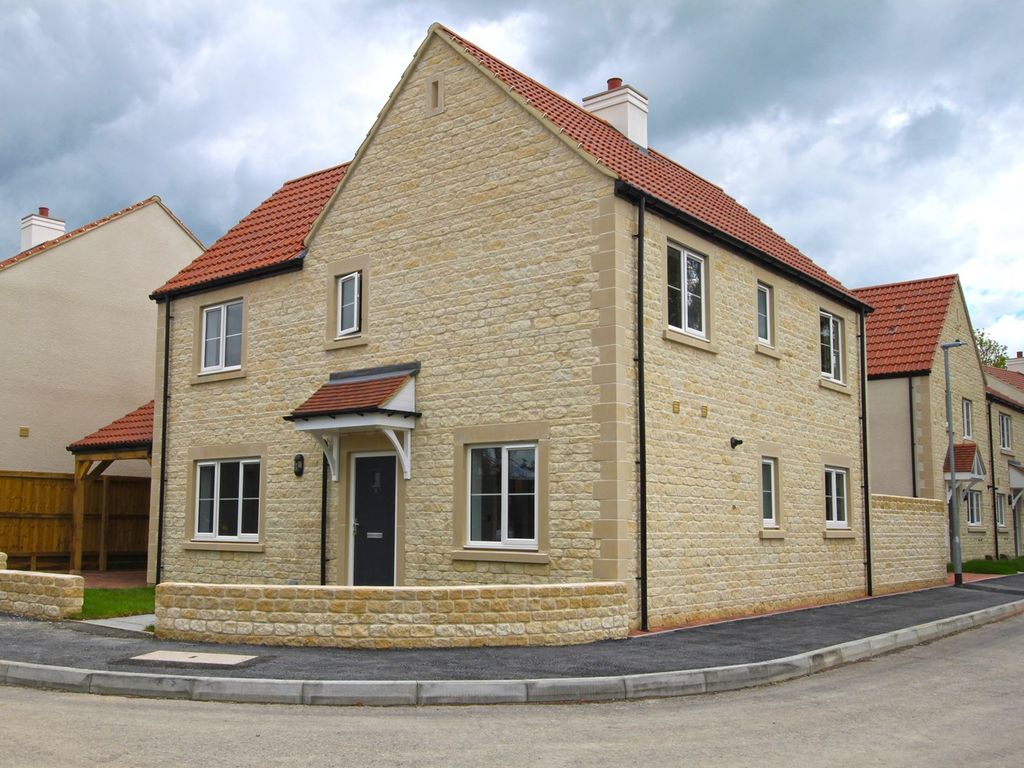 3 bed detached house to rent in Cedar Tree Close Devizes Road