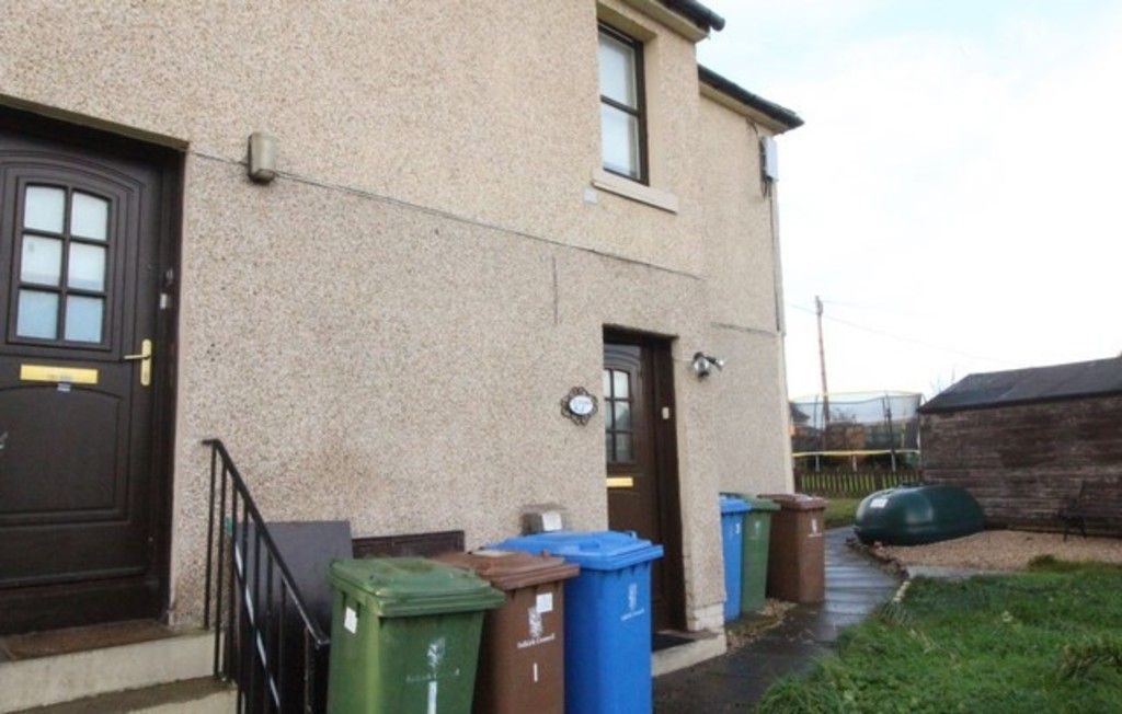 3 bed flat to rent in Haining Road, Whitecross, Linlithgow EH49 Zoopla