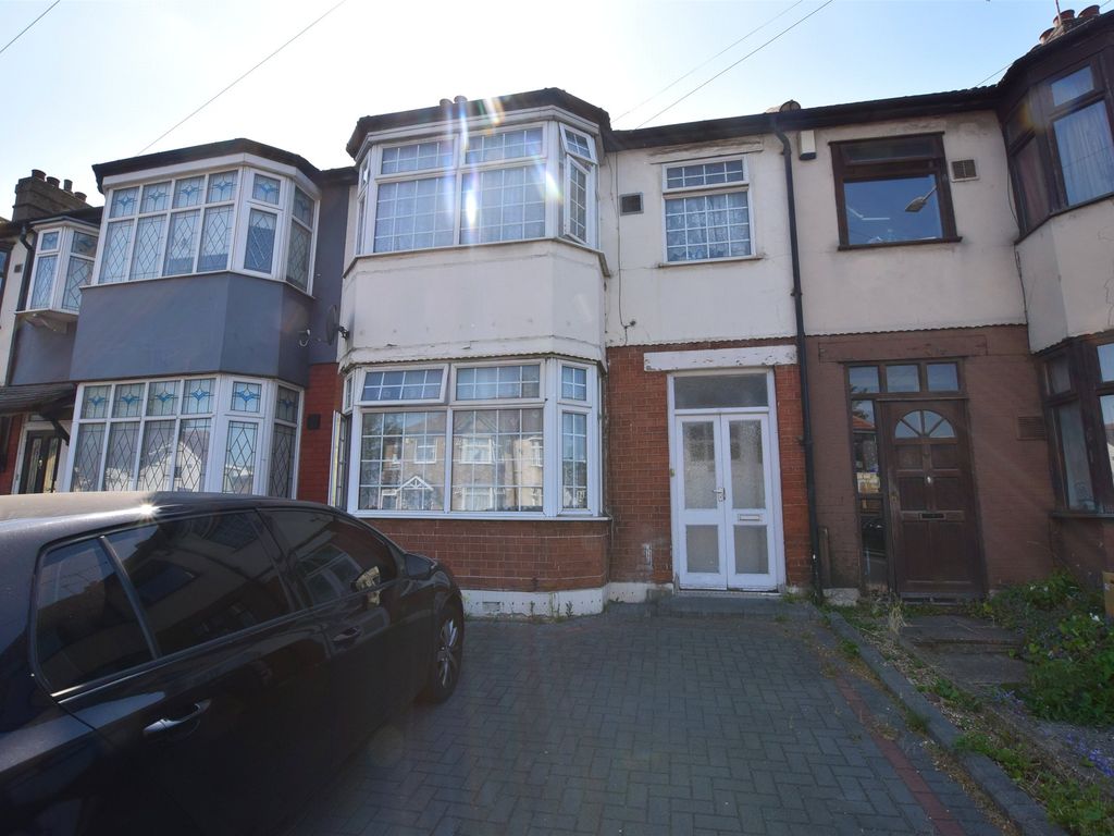 3 bed terraced house for sale in Upper Rainham Road, Hornchurch RM12