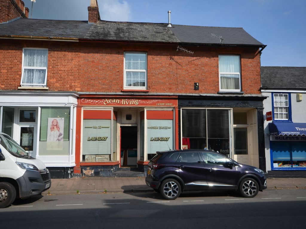 22 West Exe North Road, Tiverton, Devon EX16  