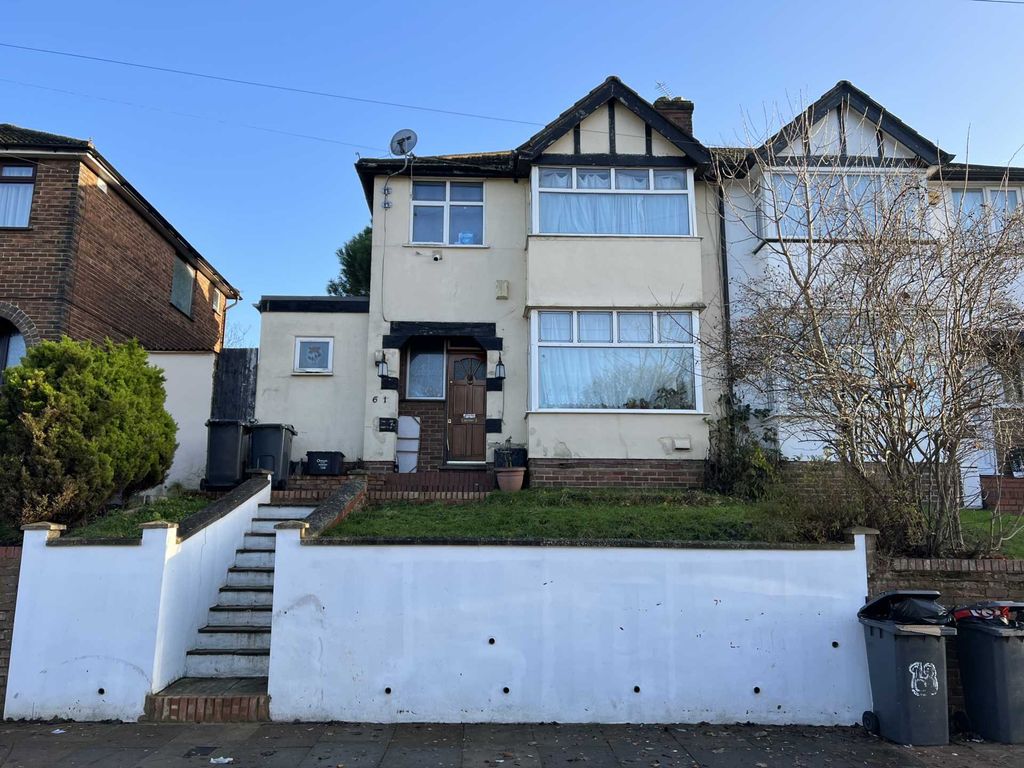 Pomfret Avenue, Luton LU2  