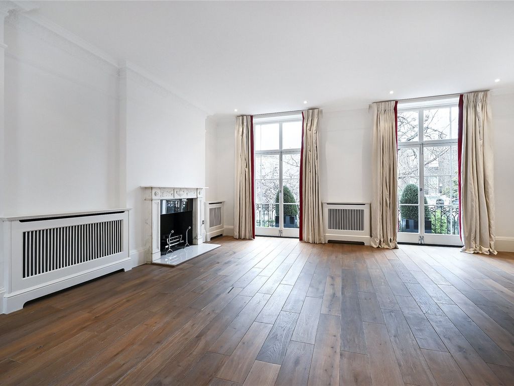 4 bed terraced house to rent in Trevor Square, Knightsbridge, London