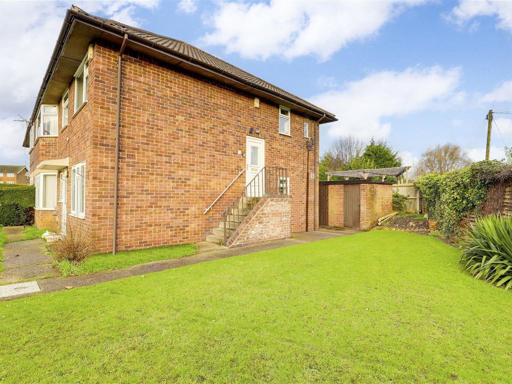 2 bed flat for sale in Ennerdale Road, Long Eaton, Derbyshire NG10, £