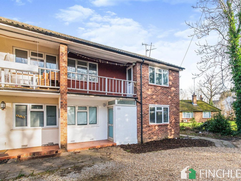 2 bed for sale in Dollis Road, Mill Hill East NW7, £450,000